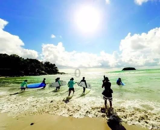 【两会关注】2023年贵州推动高质量发展迈出坚实步伐